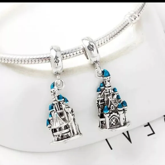 Castle Charm - Picture 4 of 4